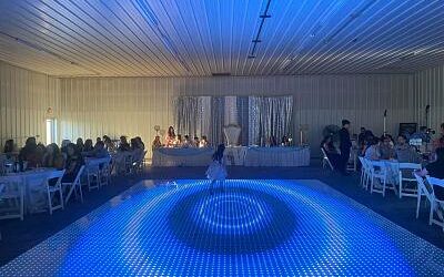 What Is the Different of Pixel Dance Floor and 3D Mirror Dance Floor?