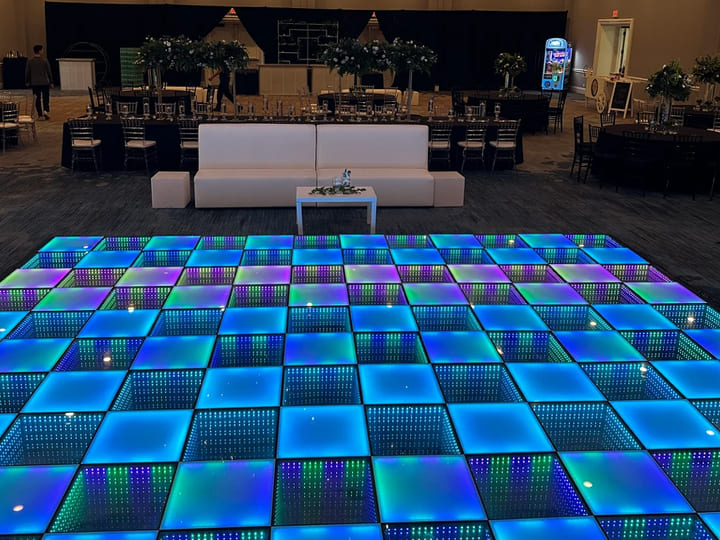 20' x 20' dance floor suitable for nightclubs