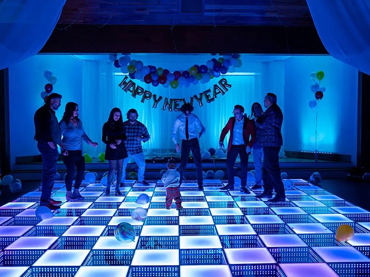 2025-party-color-palettes-Mocha-Mousse-&-Dopamine-Bright