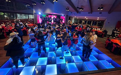 How big should a ballroom dance floor be?