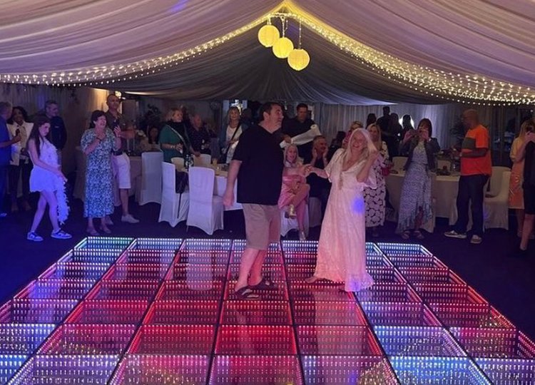 Master-the-9-sq-ft-per-couple-dance-floor-formula.